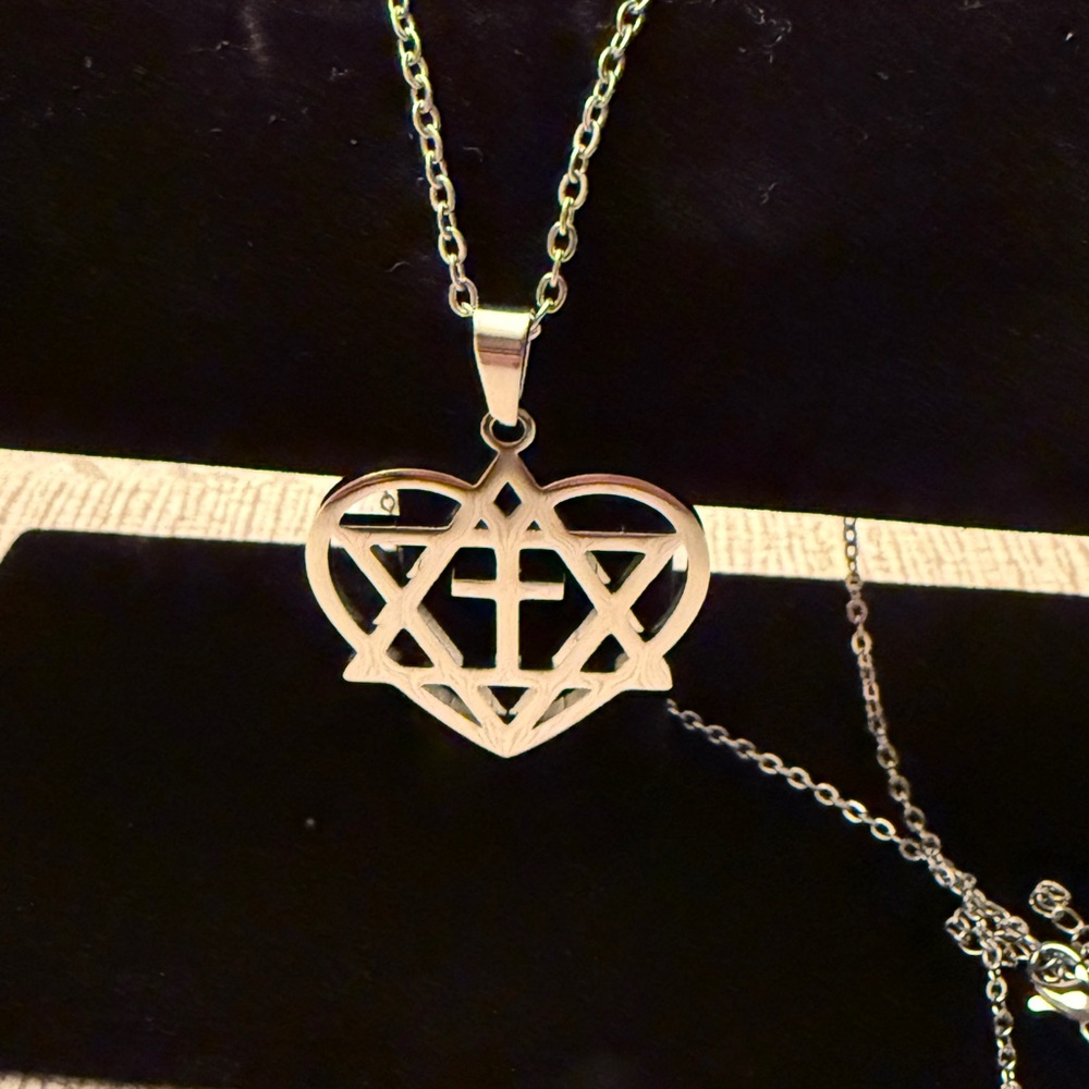 NEW Silver Christian Faith Heart Pendant Necklace